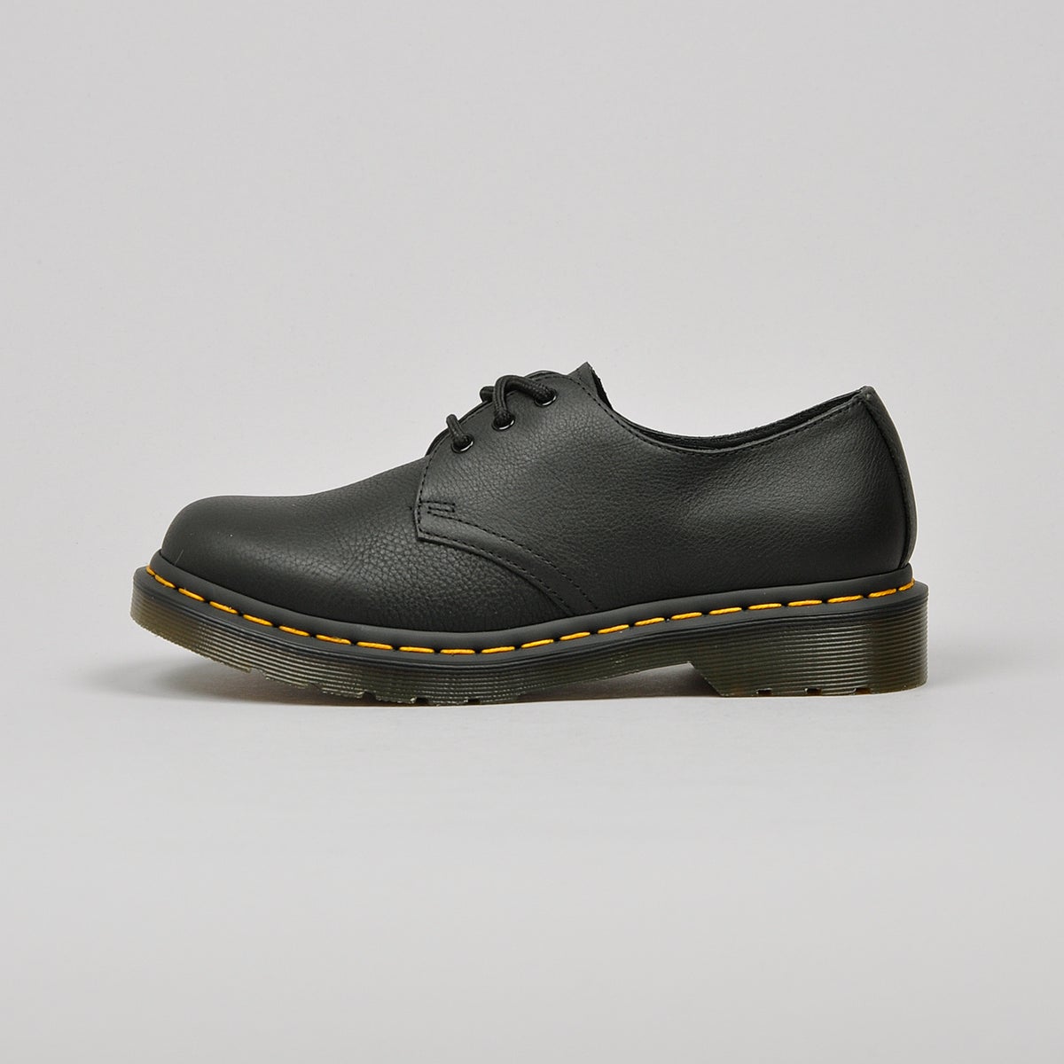 dr martens 1461 virginia black